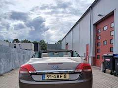 Ford Focus - 2.0 Ghia Cabriolet