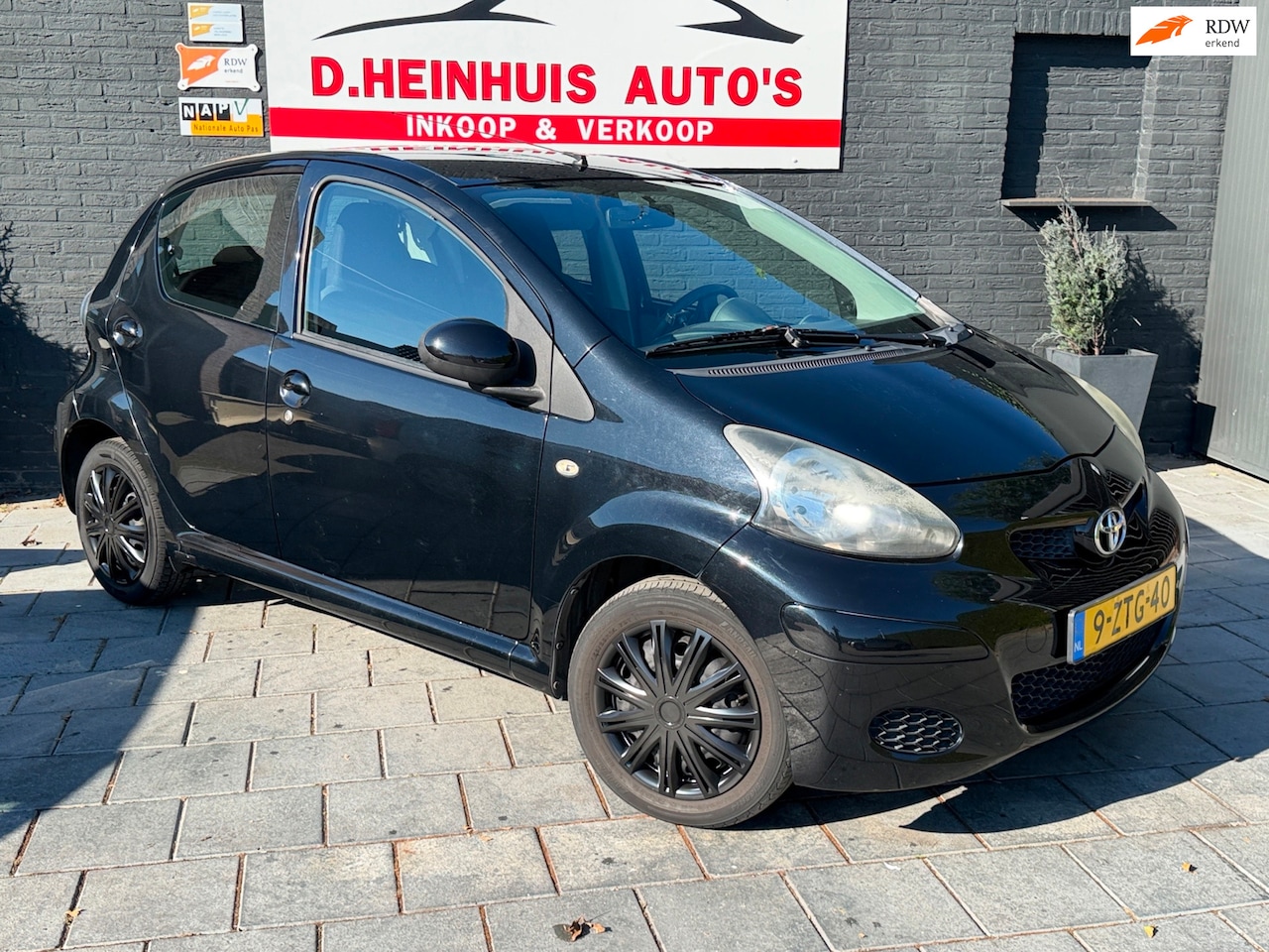 Toyota Aygo - 1.0-12V Cool 5DRS|AIRCO|APK 08-2027 - AutoWereld.nl