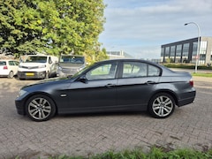 BMW 3-serie - 320i Graphite leder / APK tot 13-05-2027