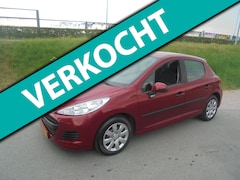 Peugeot 207 - 207 1.4 benzine 5 deurs airco trekhaak 107.000km