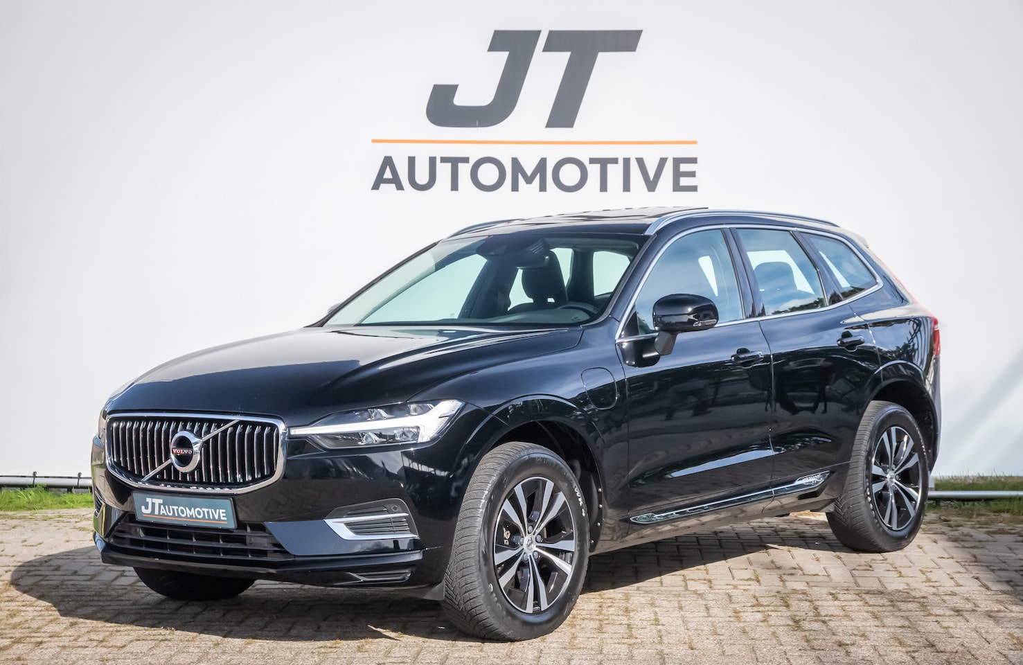 Volvo XC60 - 2.0 T6 recharge Awd inscription panoramadak | Camera | elektrische stoel | Dab | Carplay | - AutoWereld.nl