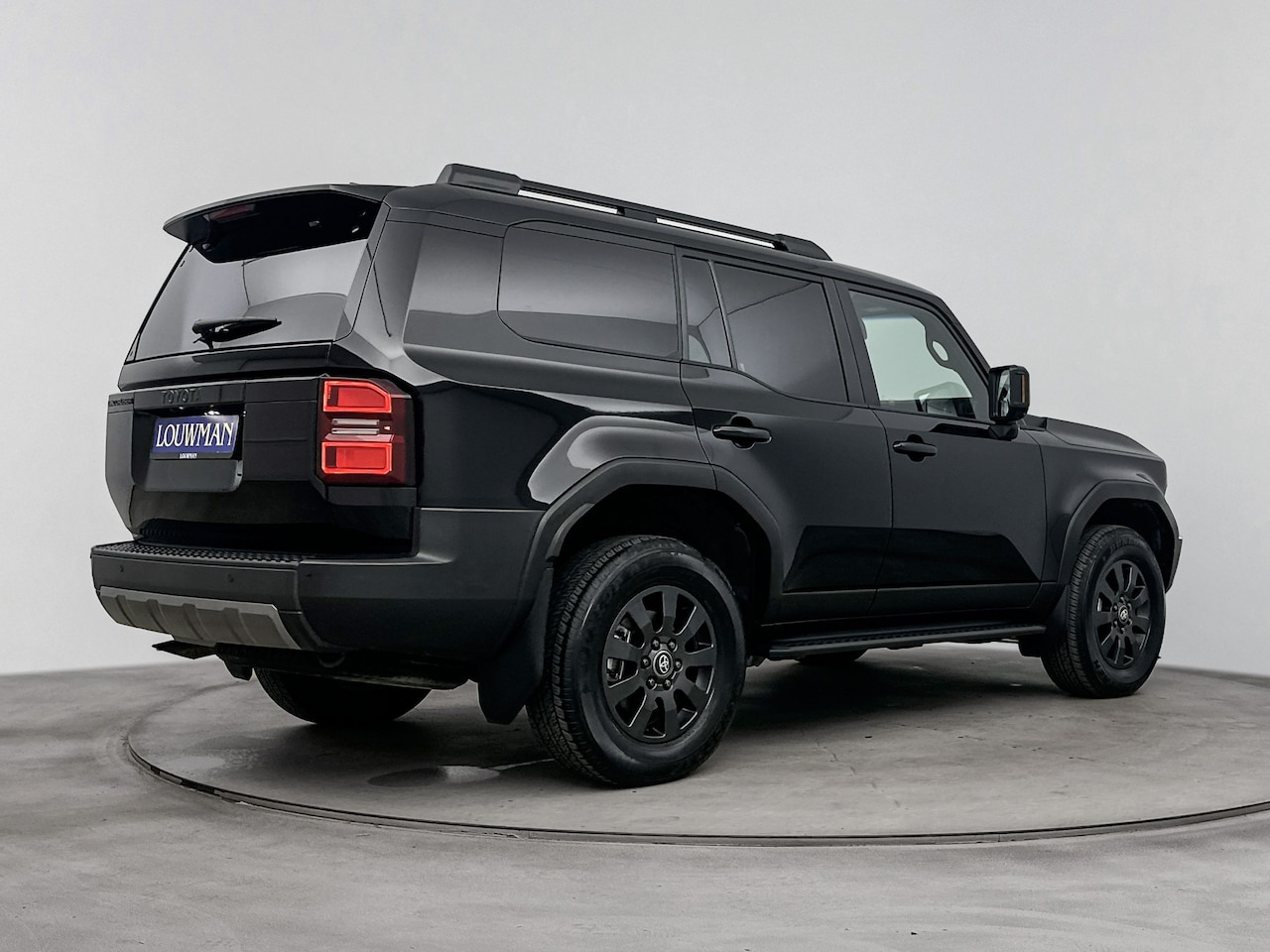 Toyota Land Cruiser - 2.8 D-4D Executive Van | 360° Camera | Stoelverwarming/Ventilatie | * - AutoWereld.nl