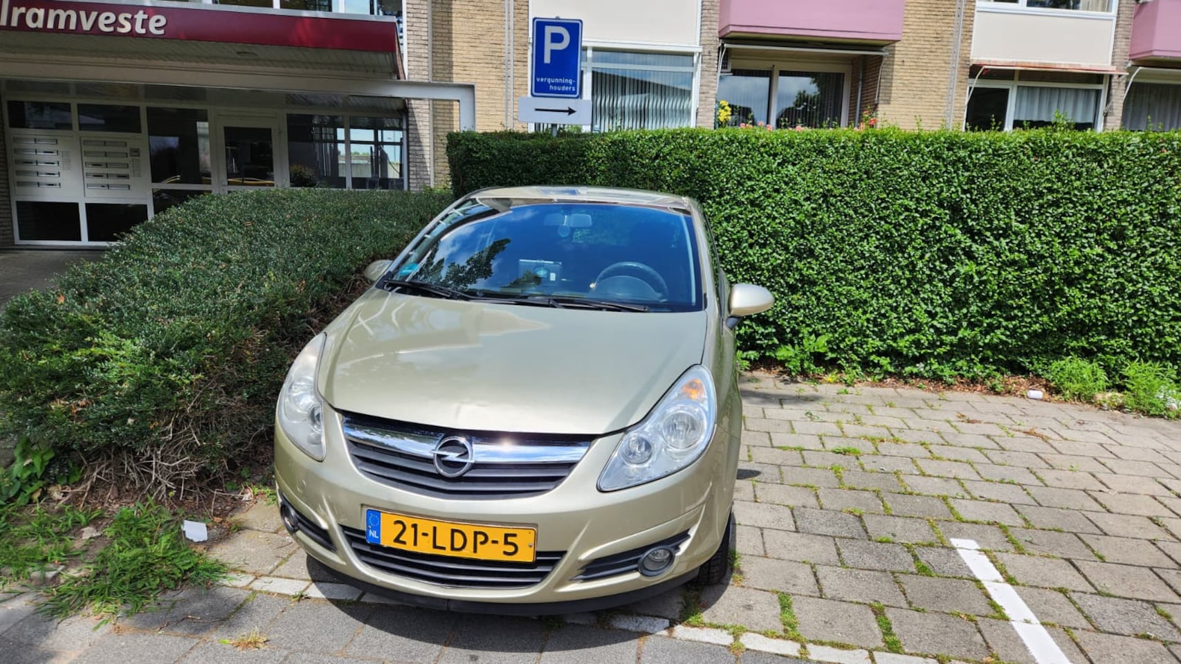 Opel Corsa - 1.2-16V Selection - AutoWereld.nl