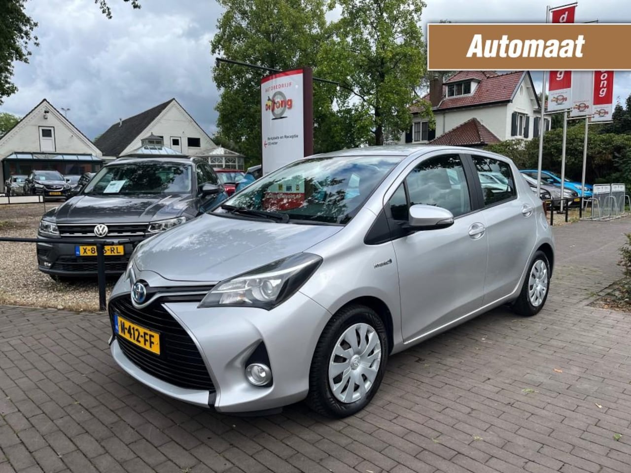 Toyota Yaris - 1.5 HYBRID AUTOMAAT / CAMERA / CRUISE CTR. / AIRCO-ECC / BLUETOOTH / ELEK. RAMEN / RADIO - AutoWereld.nl