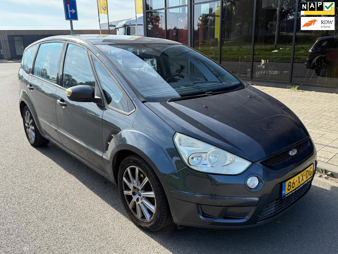 Ford S-Max - 2.3 Titanium/Automaat/Airco/Cruise/Trekhaak - AutoWereld.nl