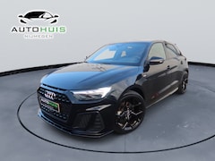 Audi A1 Sportback - 30 TFSI S edition 18" Apple caplay half leder Camera Led