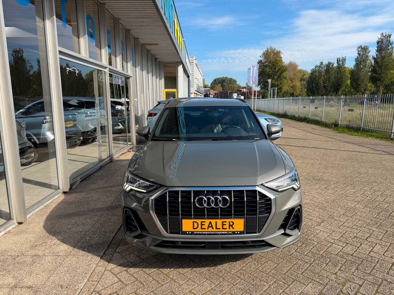 Audi Q3 - 35 TFSI S Line 35 TFSI S LINE , NAVIGATIE , KEYLESS - AutoWereld.nl