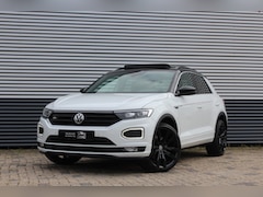 Volkswagen T-Roc - 1.5 TSI 3x R-Line | Panoramadak | Virtual cockpit | Camera | Trekhaak | Dodehoek assist| A