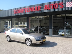 Ford Mondeo - 1.8-16V Futura nette auto met trekhaak apk nieuw 14-11-2027
