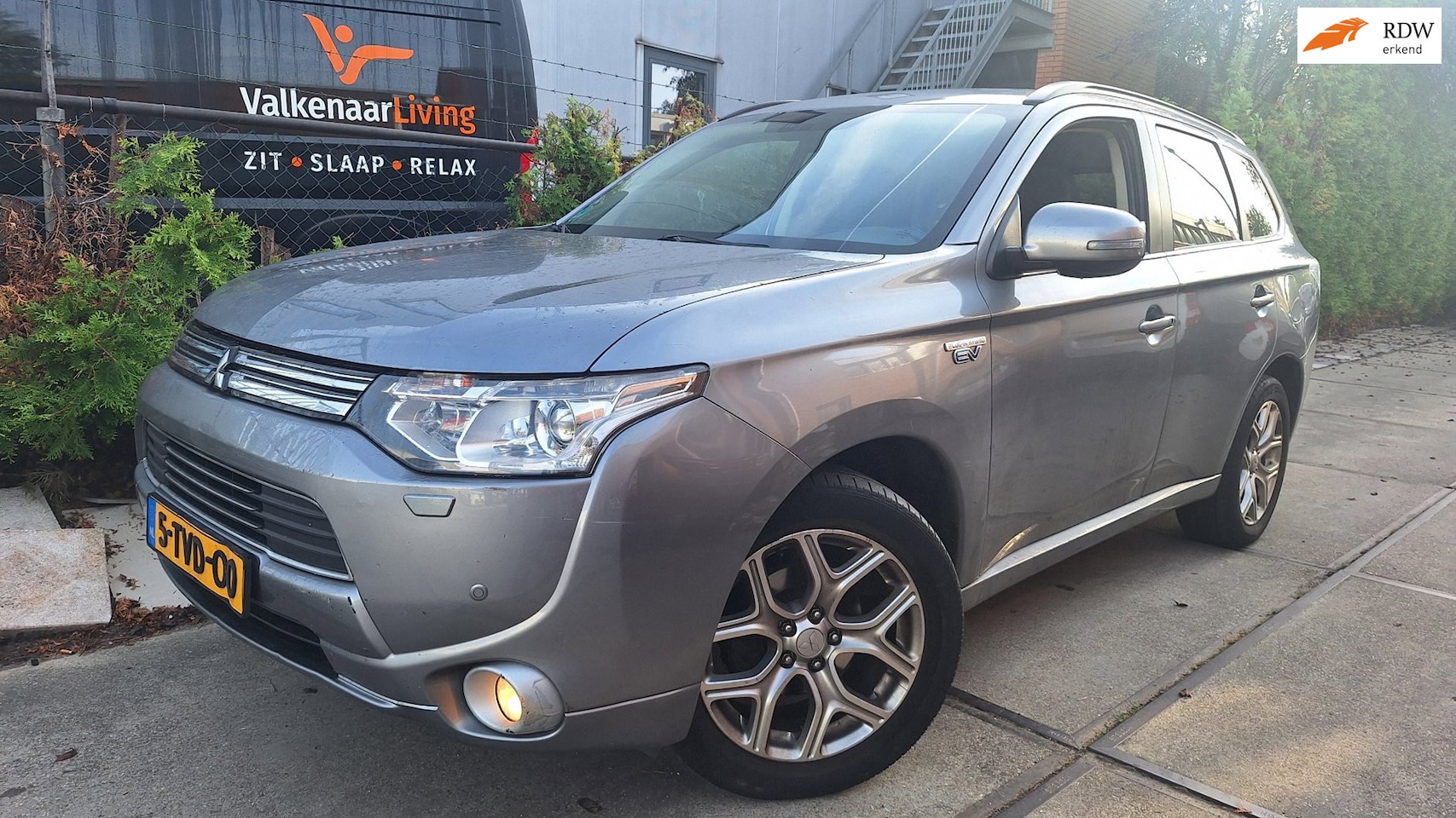 Mitsubishi Outlander - 2.0 PHEV instyle 2.0 PHEV Instyle - AutoWereld.nl