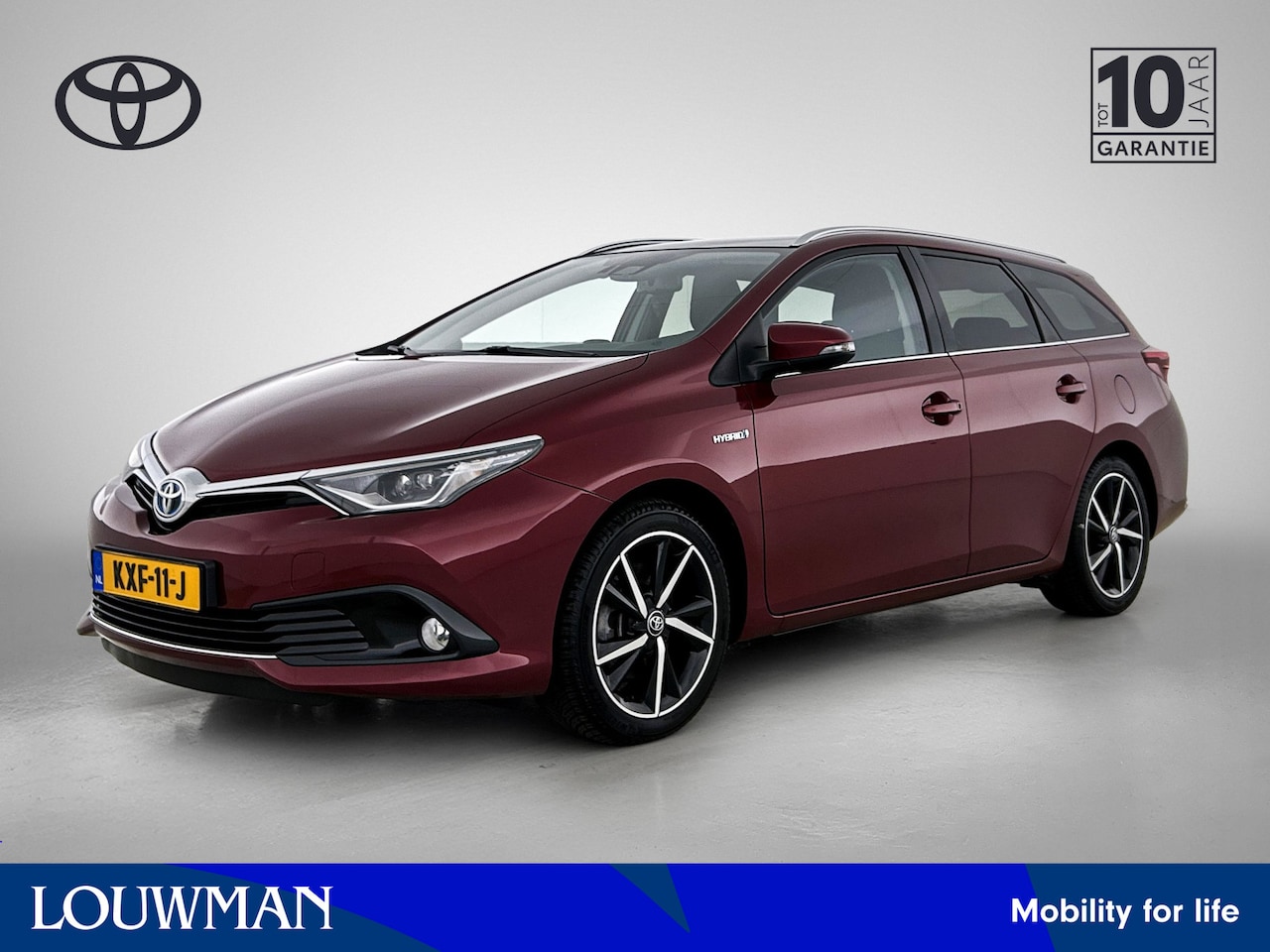 Toyota Auris Touring Sports - 1.8 Hybrid Dynamic Ultimate | Stoelverwarming | Climate Control | Cruise Control | Trekhaa - AutoWereld.nl