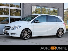 Mercedes-Benz B-klasse - 180 Ambition Bi Xenon Stoelverwarming 18Inch