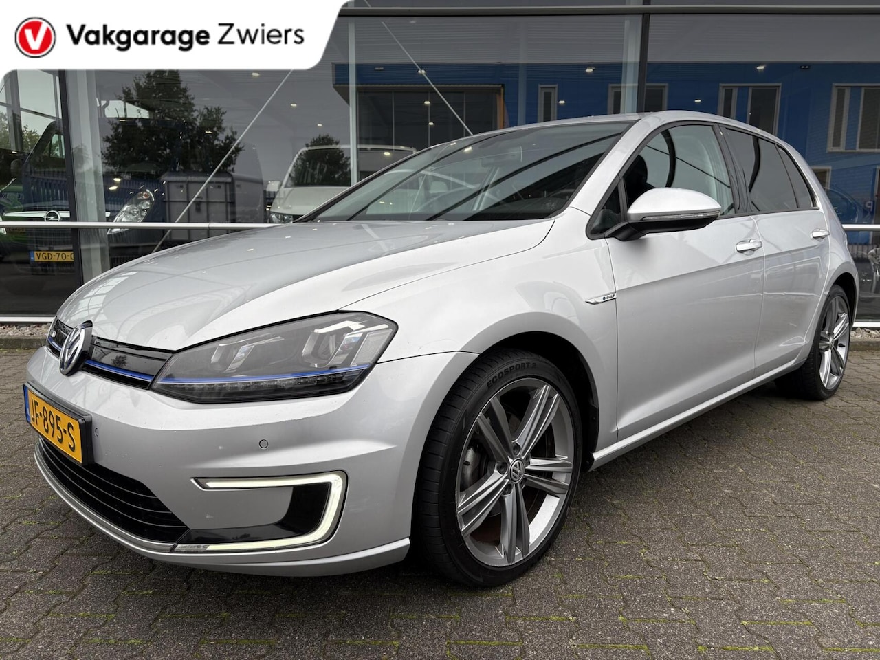 Volkswagen e-Golf - | PDC | Android Auto | - AutoWereld.nl