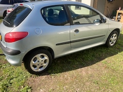 Peugeot 206 - 1.4 Quiksilver