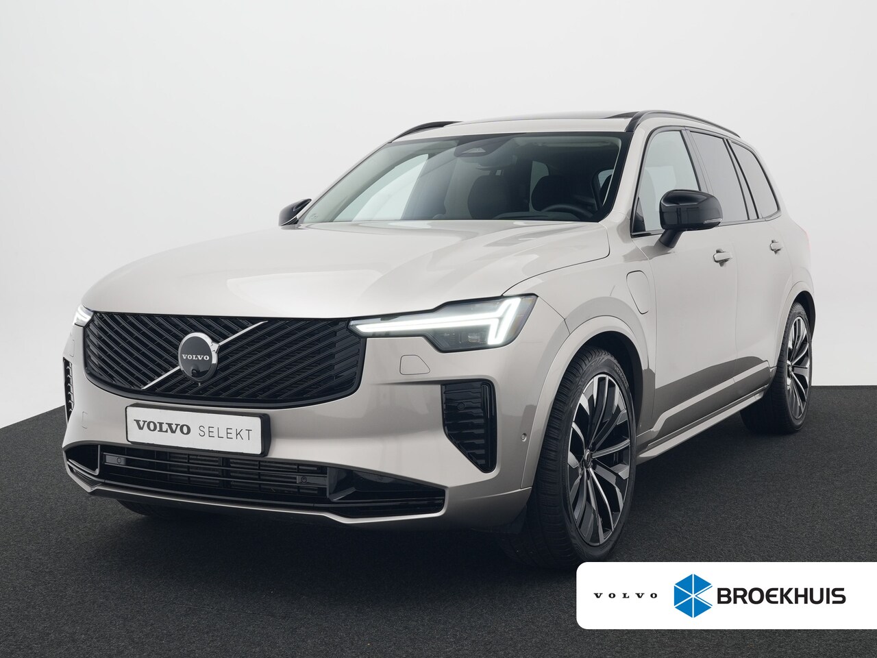 Volvo XC90 - T8 Recharge AWD Ultra Dark | Luchtvering | Bowers & Wilkins | 360° | Head-Up | Massage | P - AutoWereld.nl