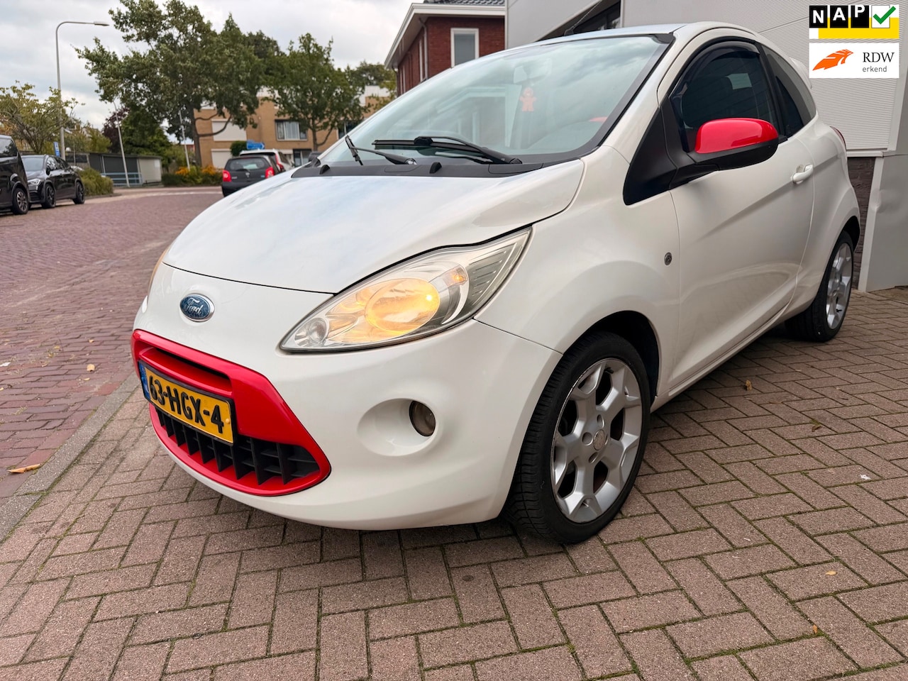 Ford Ka - 1.2 Titanium/Airco/Elek-pakket/Blanke lak laat los/inruil kopje - AutoWereld.nl