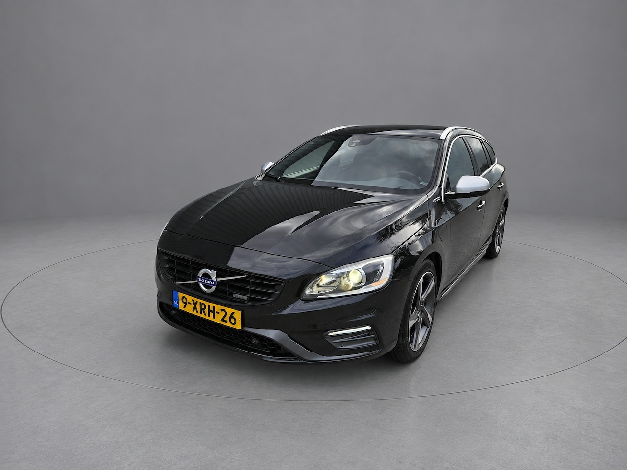 Volvo V60 - 2.4 D6 AWD Plug-In Hybrid R-Design 2.4 D6 AWD Plug-In Hybrid R-Design - AutoWereld.nl