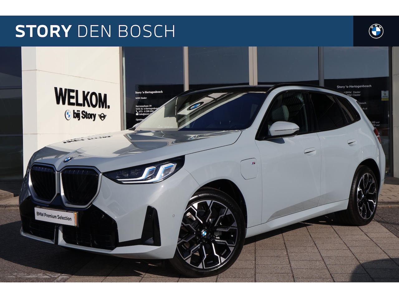 BMW X3 - 30e xDrive M Sport Automaat / Panoramadak / Trekhaak / Achteruitrijcamera / Sportstoelen / - AutoWereld.nl