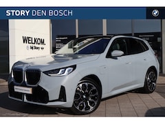 BMW X3 - 30e xDrive M Sport Automaat / Panoramadak / Trekhaak / Achteruitrijcamera / Sportstoelen /