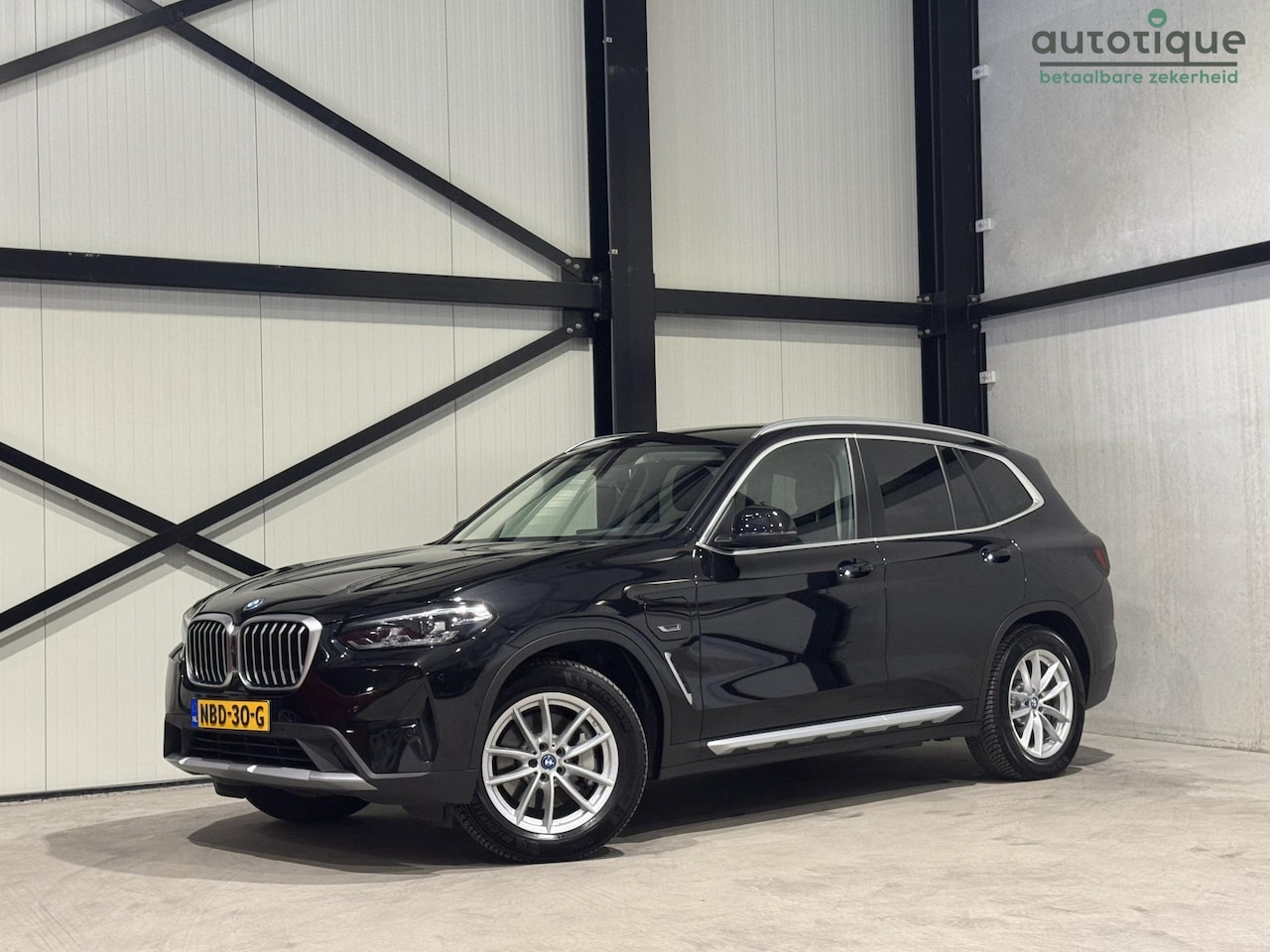 BMW X3 - xDrive30e Business | navi | leder | led | - AutoWereld.nl