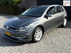 Volkswagen Golf - 1.0 TSI Comfortline Business, nw apk , apple carplay etc