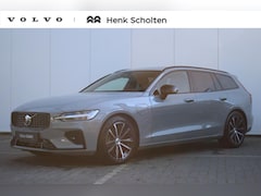 Volvo V60 - T8 Plug-in hybrid AWD Ultra Dark | Panoramadak | Trekhaak | 360 graden camera | Head-up di