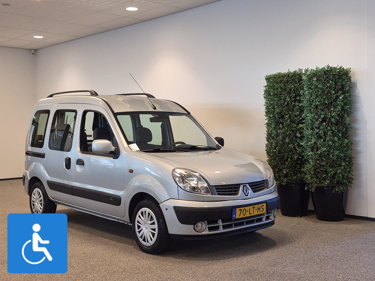 Renault Kangoo - Rolstoelauto 3+1 - AutoWereld.nl