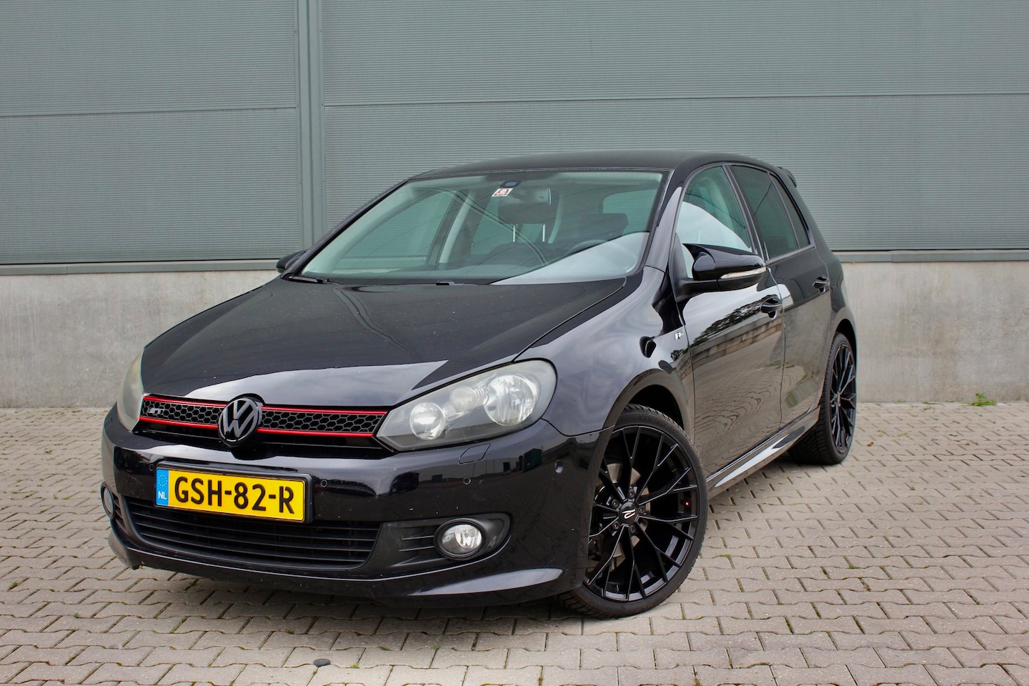 Volkswagen Golf - 1.4 TSI Highline|AUT|GTI Paket | 19" | - AutoWereld.nl
