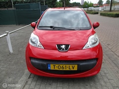 Peugeot 107 - 1.0-12V XR