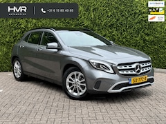 Mercedes-Benz GLA-Klasse - 180 | Business Solution + Ltd | Pano | Stoelverwarming | Camera | Keyless