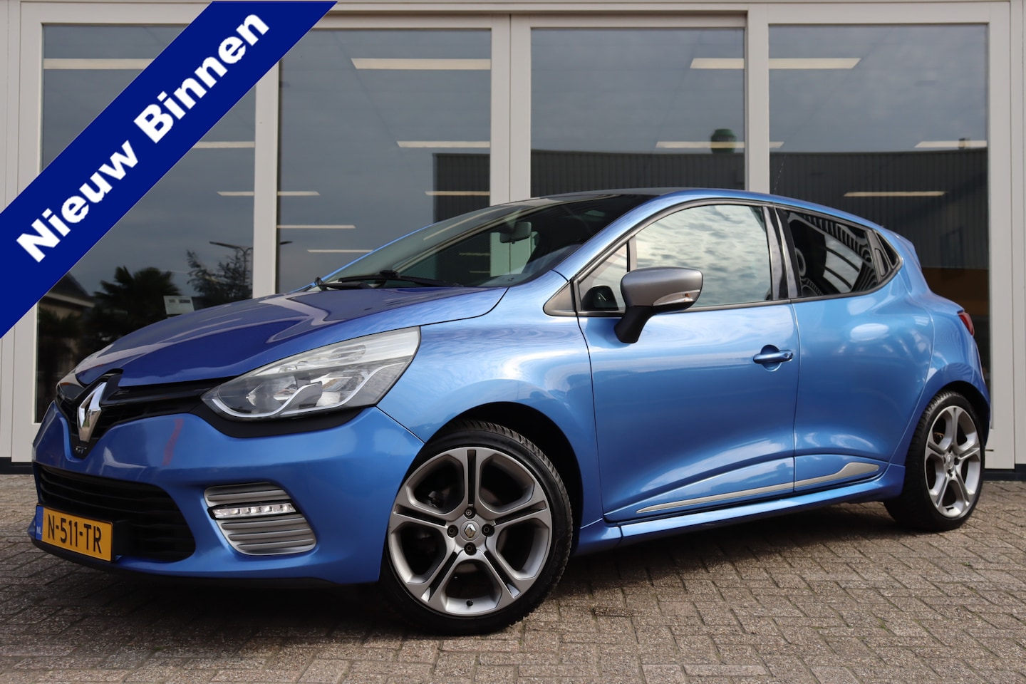 Renault Clio - 1.2 GT 1.2 GT, Automaat, Climate, Cruise, Camera A, PDC A, Pano, Kuipstoelen, RS Drive, Keyless, - AutoWereld.nl