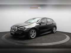 BMW 1-serie - 118i High Executive Dealeronderh. / Illuminated Boston / LED / Draadloos laden / Stoelverw