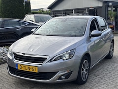 Peugeot 308 - 1.6 Benzine Première 5-Deurs Xenon Panoramadak