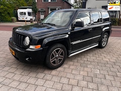 Jeep Patriot - 2.4 Limited AWD Ecc Leder Isofix NAP Youngtimer Leuk
