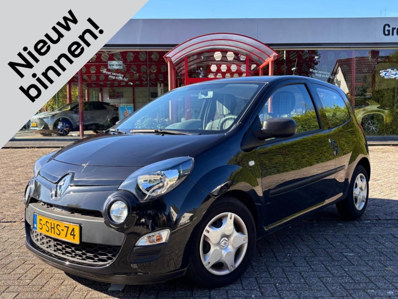 Renault Twingo - 1.2 16V Parisienne | Lage km-stand | Airco | Trekhaak - AutoWereld.nl