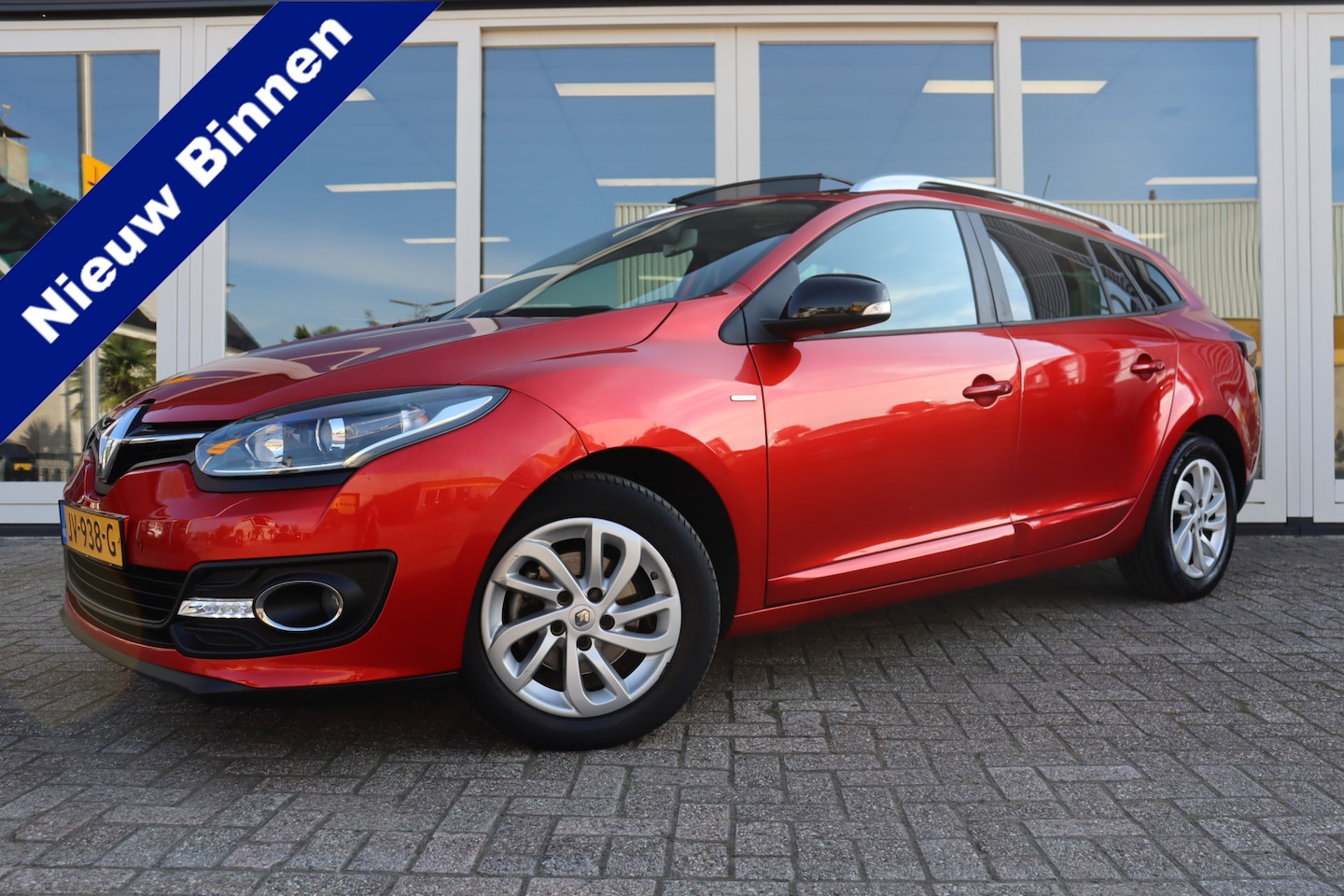 Renault Mégane Estate - 1.2 TCe Limited 1.2 TCe Limited, Climate, Cruise, Dealeronderhouden, Pano, PDC A, Navi, Prijs Is Rijklaar - AutoWereld.nl