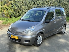 Toyota Yaris Verso - 1.5 VVT-i Sol