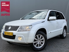 Suzuki Grand Vitara - BWJ 2010 2.4 169PK Exclusive TREKHAAK | KEYLESS | STOELVERW. | CLIMA | ALL SEASON BANDEN |