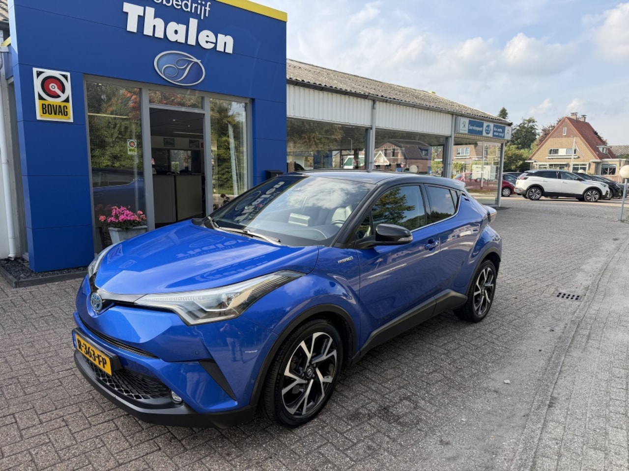 Toyota C-HR - 1.8 Hybrid Adventure 1.8 Hybrid Adventure - AutoWereld.nl