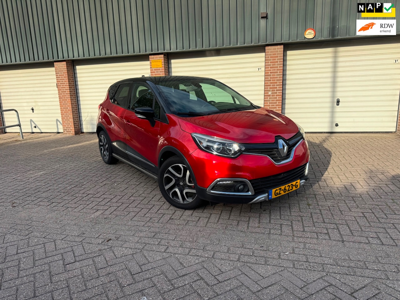 Renault Captur - 1.2 TCe Xmod Automaat Lederbekleding Camera - AutoWereld.nl