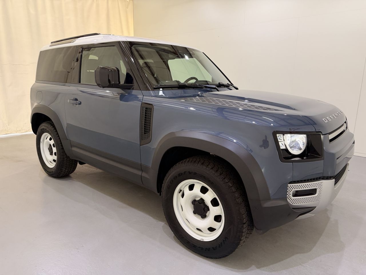 Land Rover Defender 90 - D200 S 3.0 MHEV Hybride - AutoWereld.nl