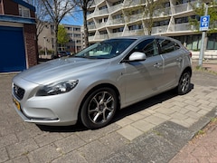 Volvo V40 - 2.0 D2 Summum Ocean Race Silver Edition