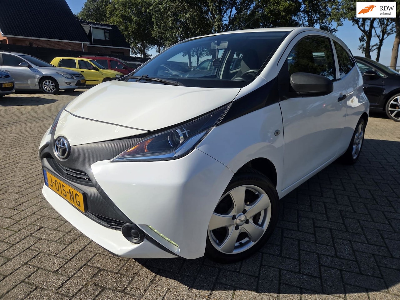 Toyota Aygo - 1.0 VVT-i x 2016. LED dagrijverlichting/Lichtmetaal etc... APK 09-2027 - AutoWereld.nl