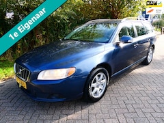 Volvo V70 - 2.4D 5-Cil. 163pk Automaat 1e eig. Leder Navi Trekhaak 1800kg