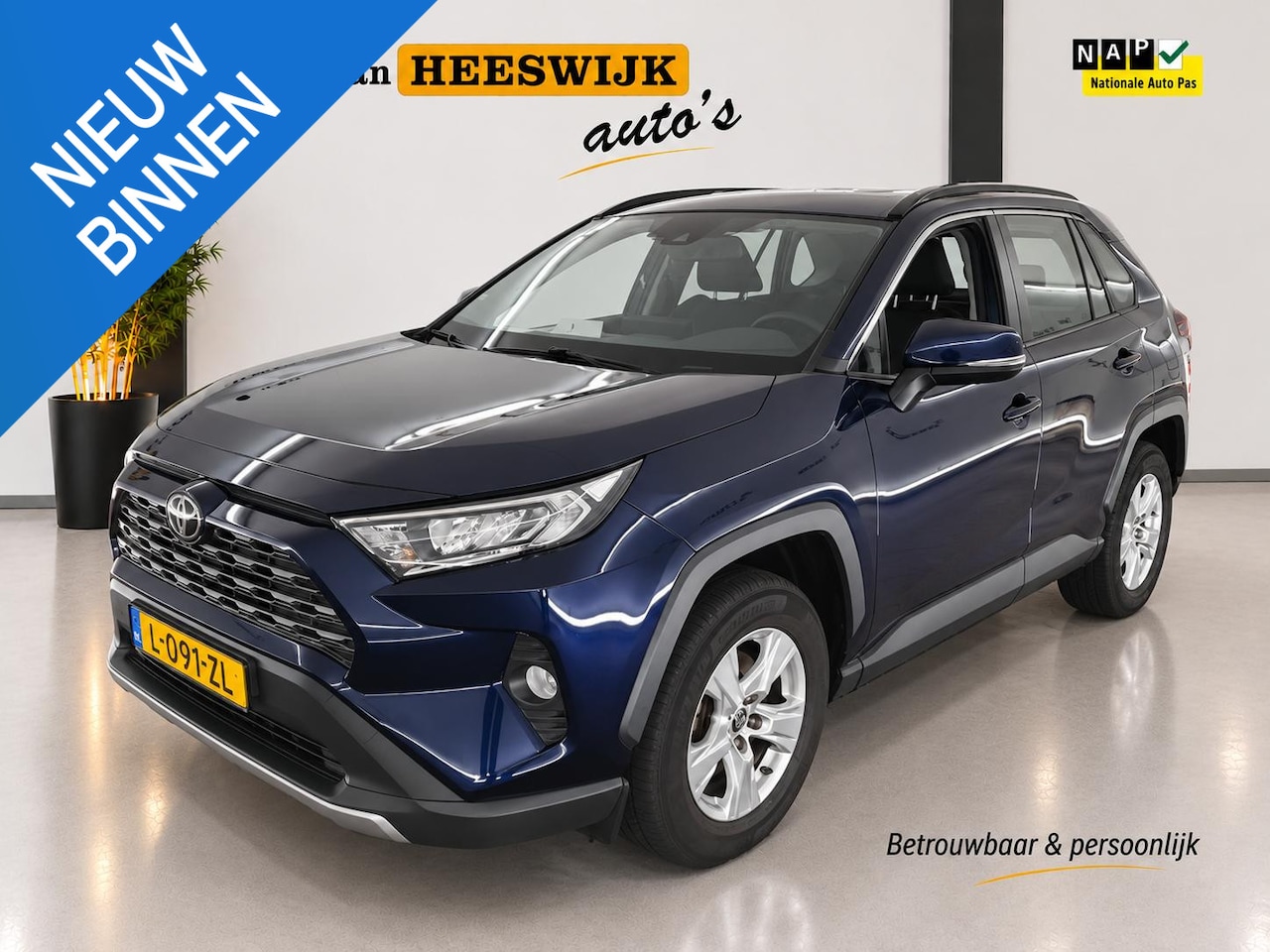 Toyota RAV4 - 2.0 VVT-iE Business 2000 KG Trekgewicht |CarplayY |Adaptieve cruise control | Parkeersenso - AutoWereld.nl