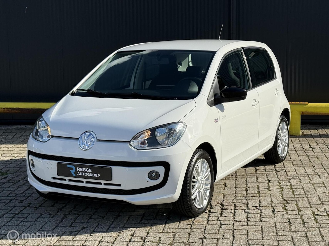Volkswagen Up! - 1.0 high up! CUP BlueMotion - AutoWereld.nl