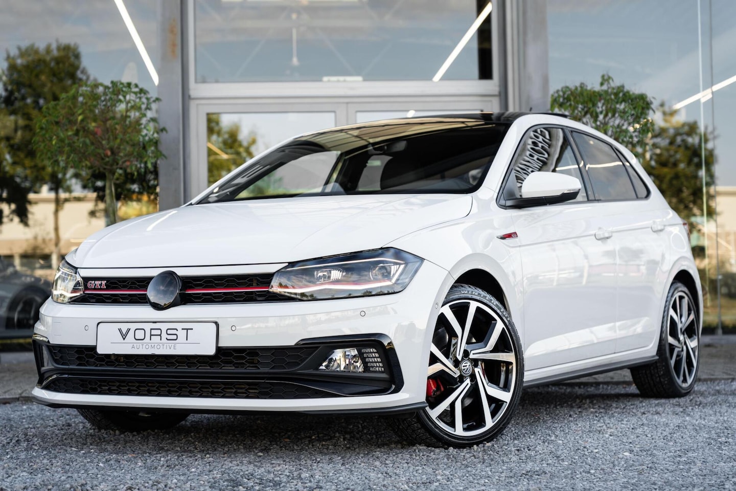 Volkswagen Polo - 2.0 TSI GTI Pano DSG Beats ACC Stoelverw - AutoWereld.nl