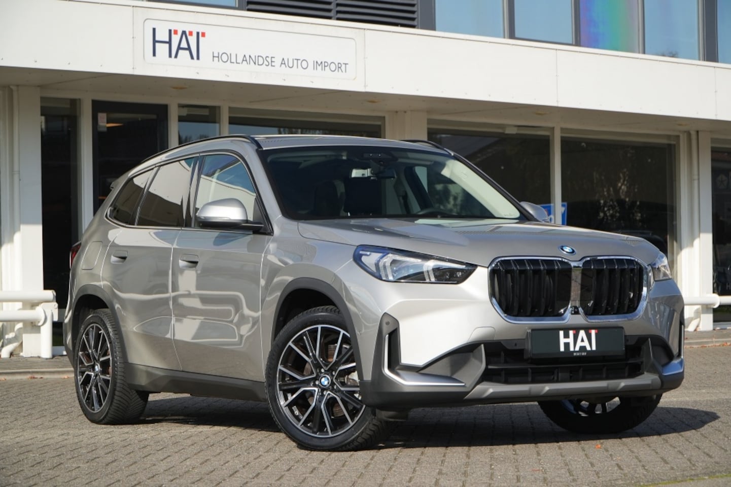 BMW X1 - xDrive30e I Pano I ACC I Head-Up I 326pk I - AutoWereld.nl