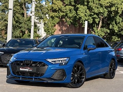 Audi A3 Limousine - 30TFSI S-Line 116pk Ascariblau Camera El.Zetels Digitale-lichtsignaturen