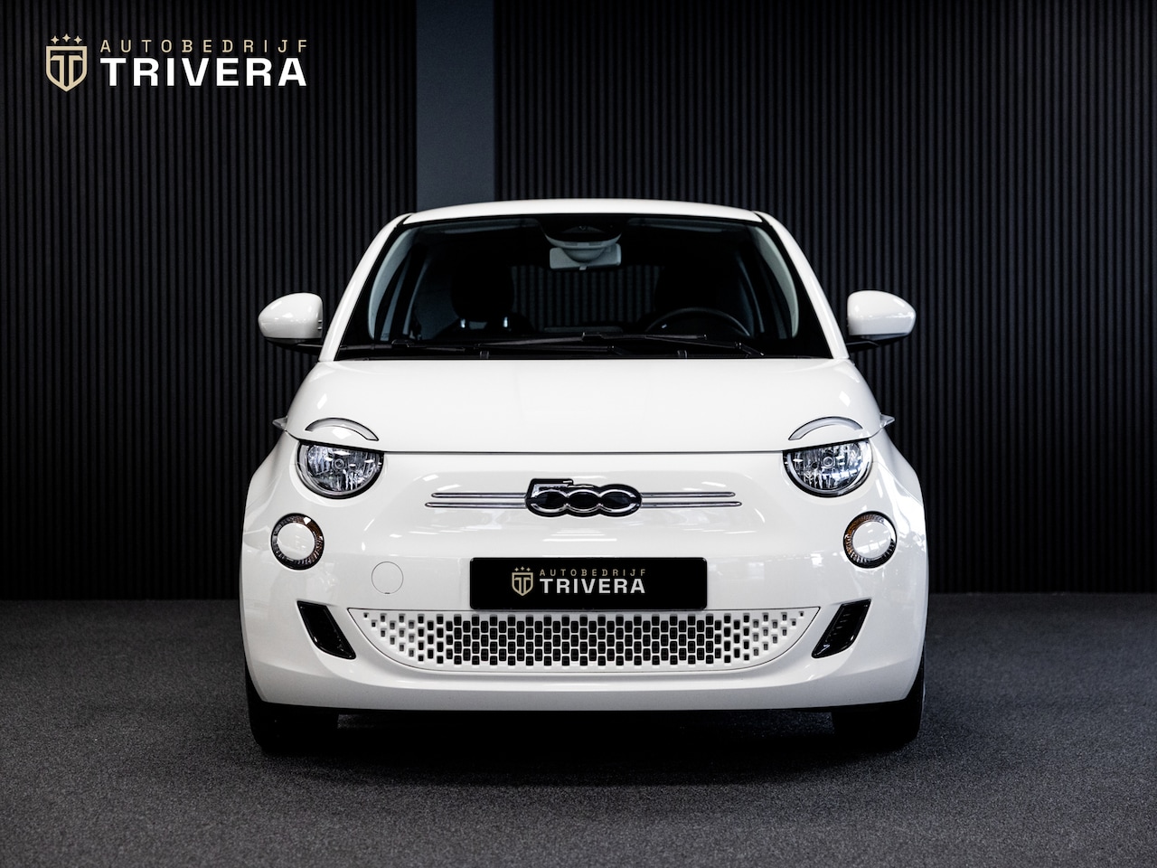 Fiat 500 - Urban Plus 24 kWh l SoH 96% l AUT. l 360° CAM. l Stoel verw.l CARPLAY l Keyless l BTW auto - AutoWereld.nl
